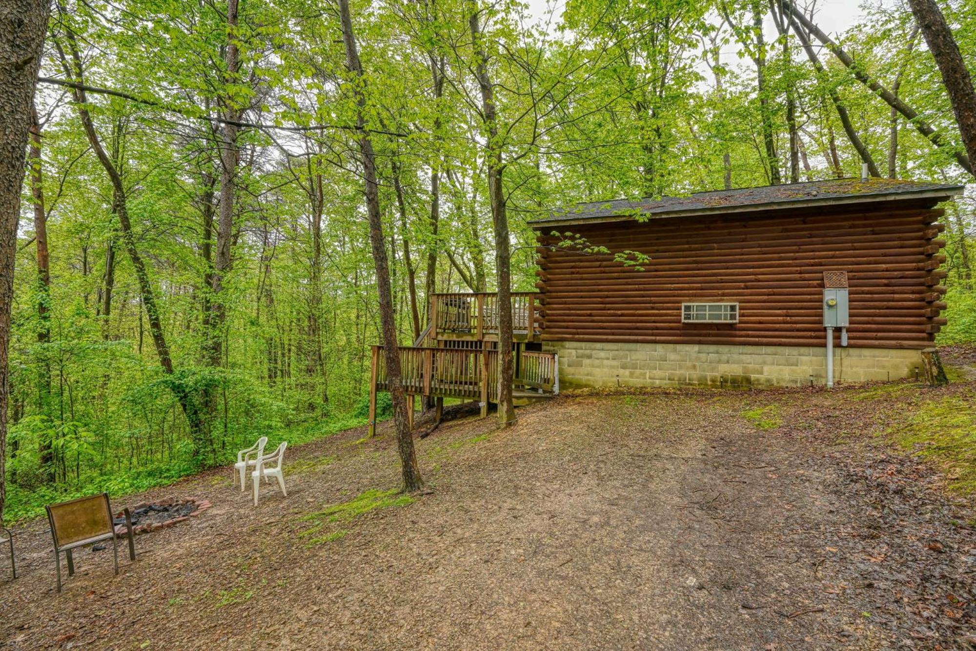 Blue Rose Cabins - Pine Ridge Cabin ローガン エクステリア 写真